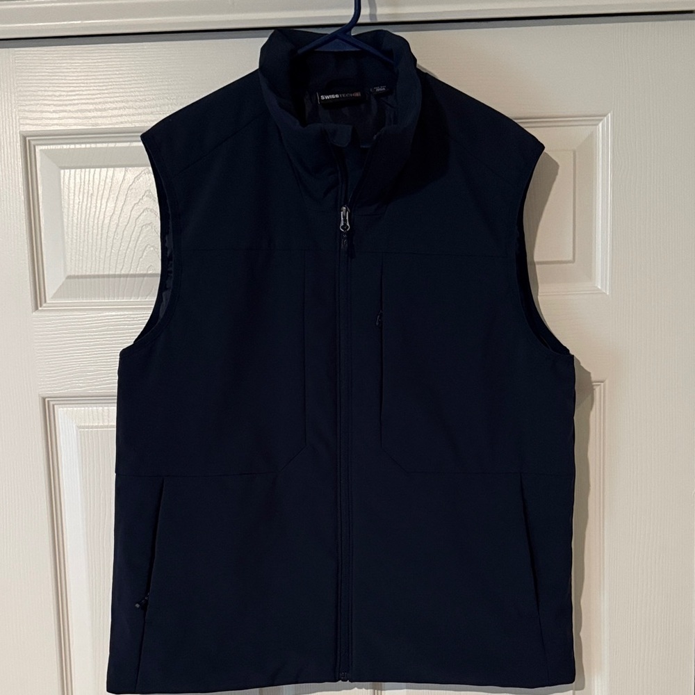 Swiss Tech Men's Dark Blue Vest